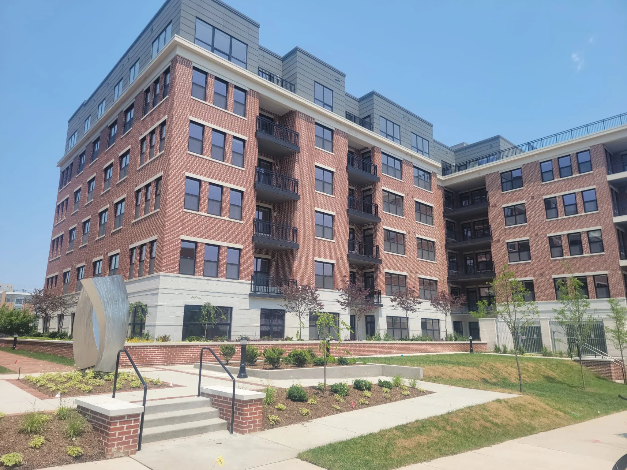 Dylan Condominium Image